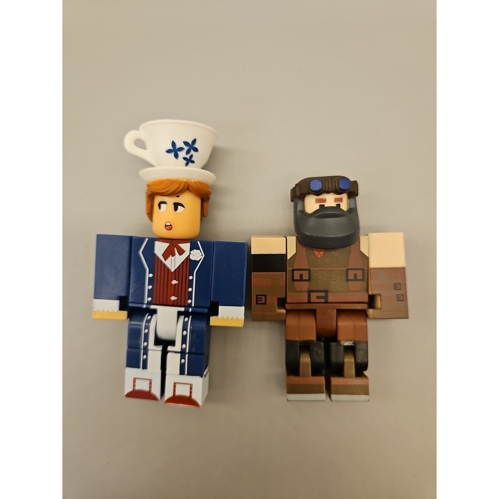 Roblox Figures Astral Hearts Ames Madeus Hatter Vesteria Blacksmith Lot Of 2